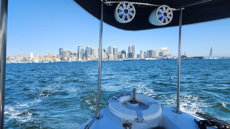 San Diego Yacht Bayside Bar Hop image
