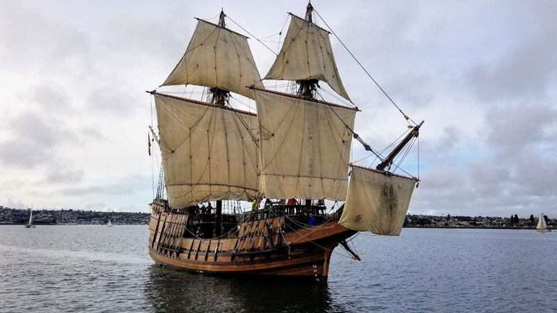 San Diego Yacht Sightseeing Cruise image